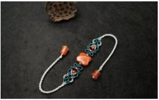 小孔转运珠编绳手链教程,2个珠子的小挂坠