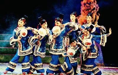 离你越近的地方路途也越远泰戈尔,离你越近的地方路途越远