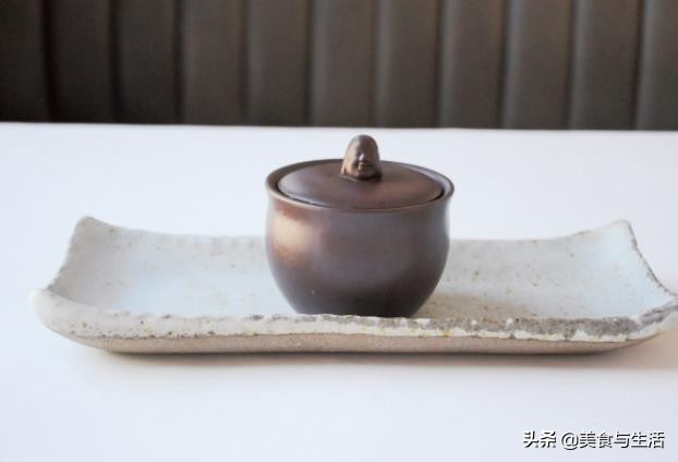 老北京的胡同里的清真餐厅,老北京风格的西餐厅