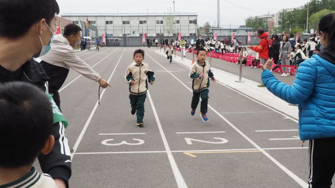 2024运动会会徽和吉祥物,校运会会徽怎么设计火炬