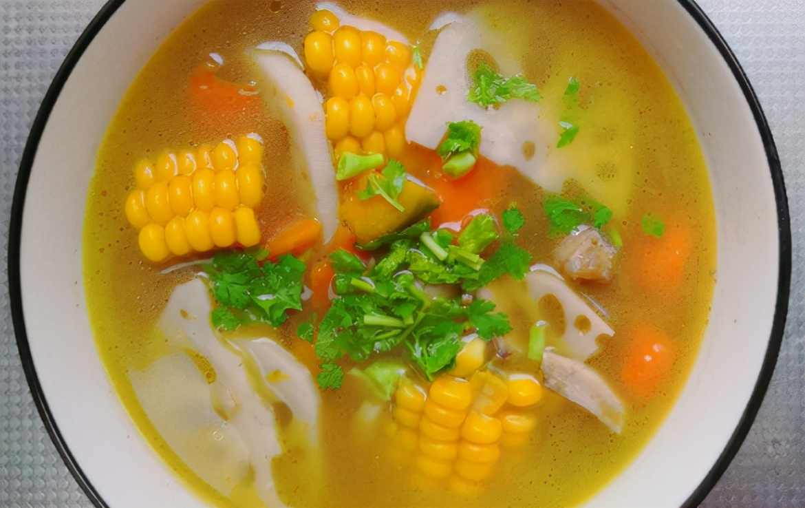 女子做的养生汤酷似病毒,女子给丈夫做形似病毒的养生汤