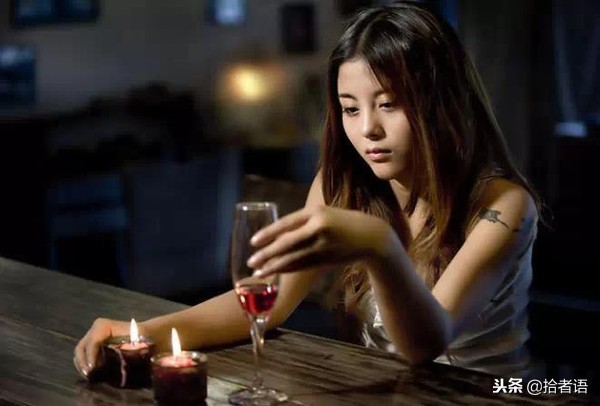 怎么在酒桌上被人高看一眼,酒桌上说的话不能让第三个人知道