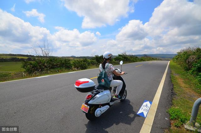 电动车电瓶充满需要多少度电,电动车新电瓶充电一般要多久