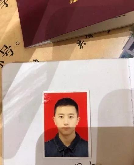 寸头好看的小哥哥,朱亚文行走的荷尔蒙寸头