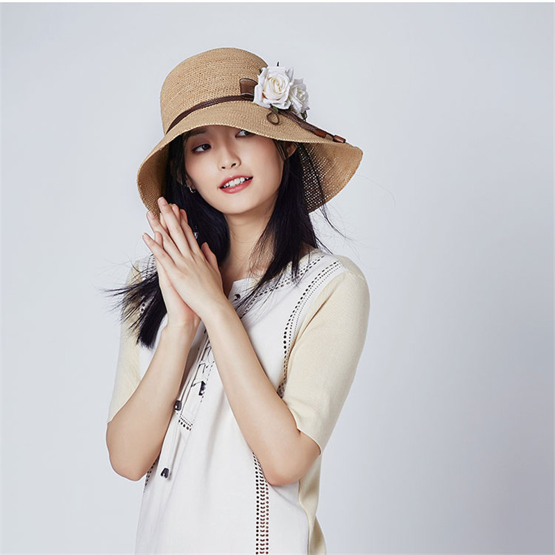 嘿！酷女孩，你的渔夫帽