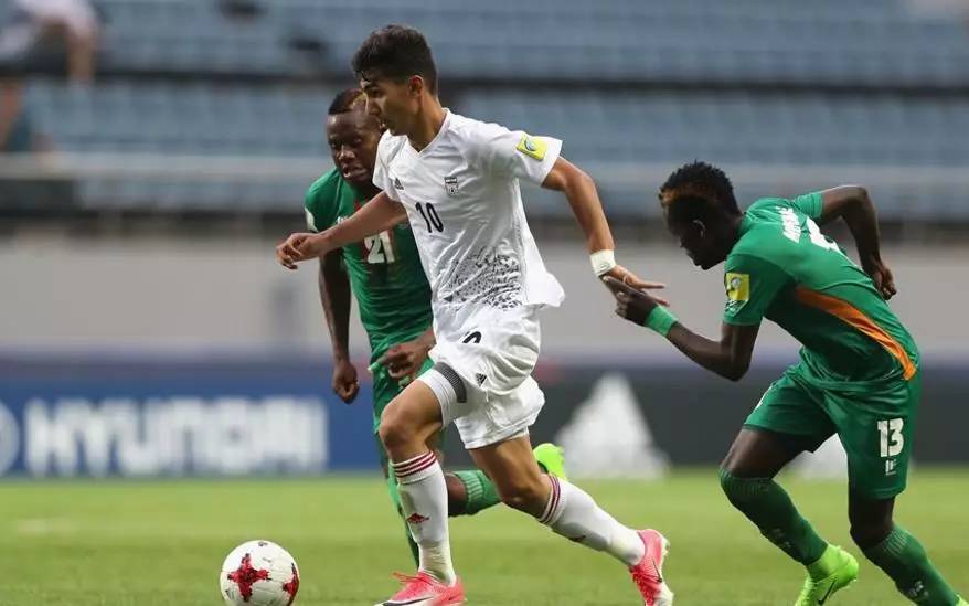 穷得自己掏钱买球衣的伊朗国足，五次闯进世界杯决赛圈