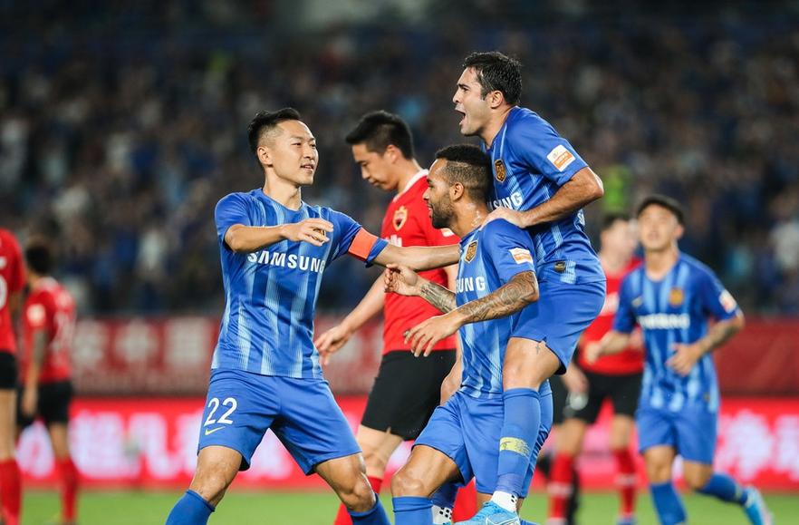 费莱尼进球被吹欧洲报道,费莱尼争议判罚跟18年世界杯比较