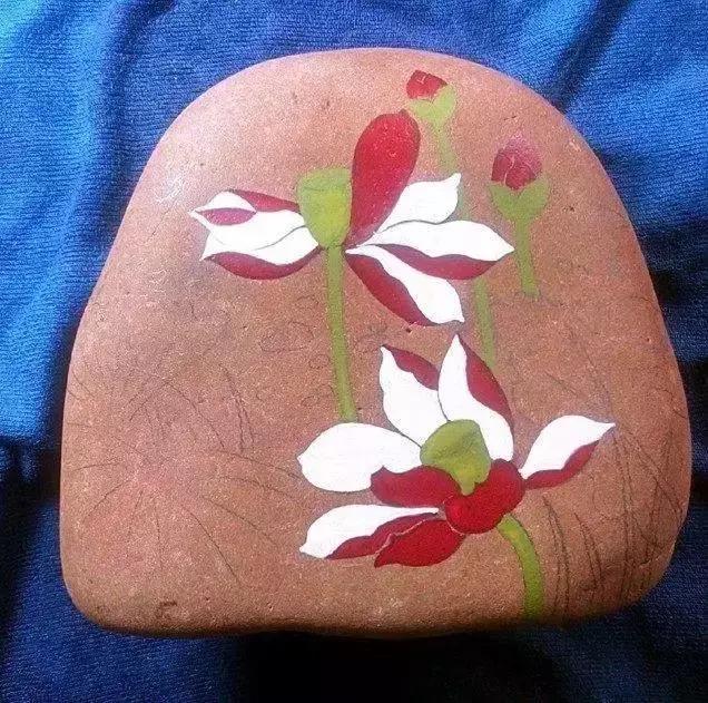 禅意石头画荷花画法,石头画图片大全简单荷花风景