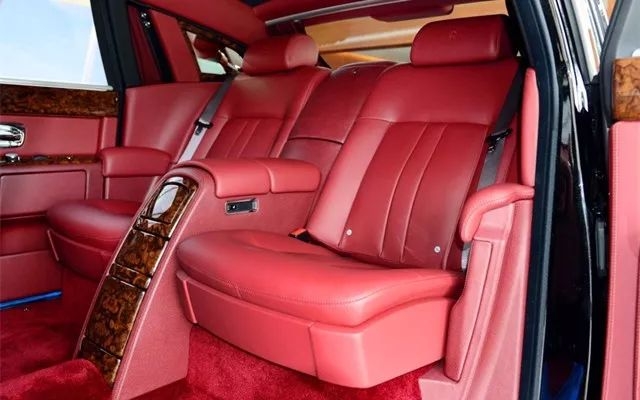 麦格纳真皮座椅是真皮的吗,真皮座椅和真皮座套的区别