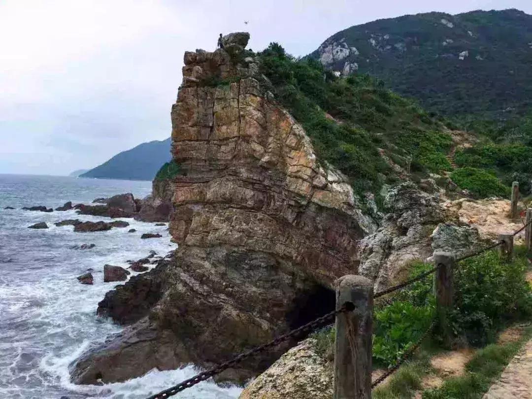 深圳小梅沙海滩在哪里,深圳小梅沙海滩