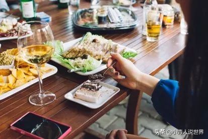 欧美国家圣诞节的习俗差异有哪些？圣诞节应该送什么礼物最好