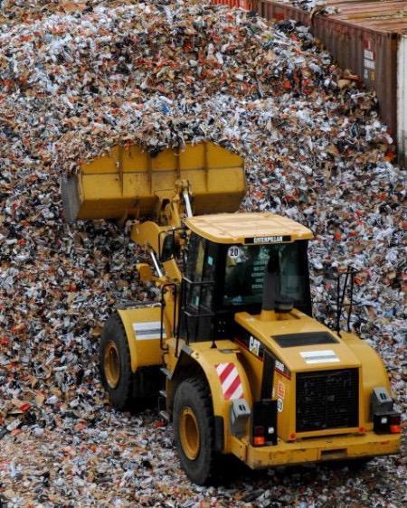 你以为有钱人的腕表都是正品？都是从这里流出，已被拦截查收