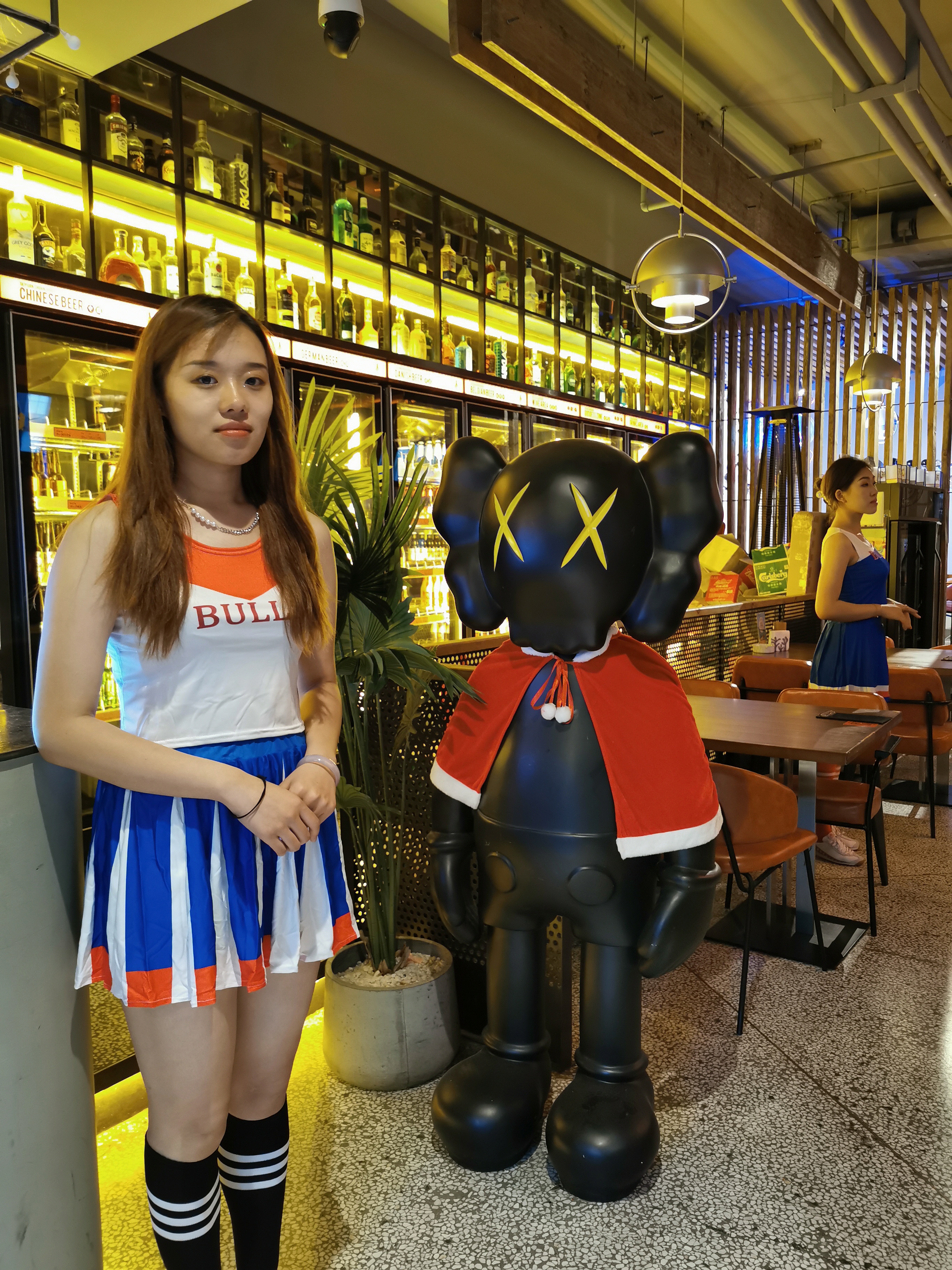 长治路这家店，足球宝贝跟你看球赛氛围棒，西昌小烧烤只有这里有