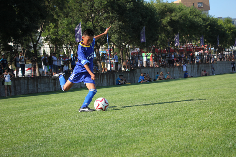 万达入股西甲马德里竞技俱乐部,万达足球西班牙青训项目