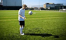 初学者足球颠球教学视频,单脚足球颠球教学初学者