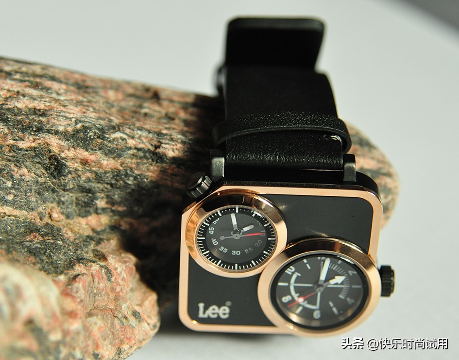 女士手表新款洋气大方上档次,lee腕表方形