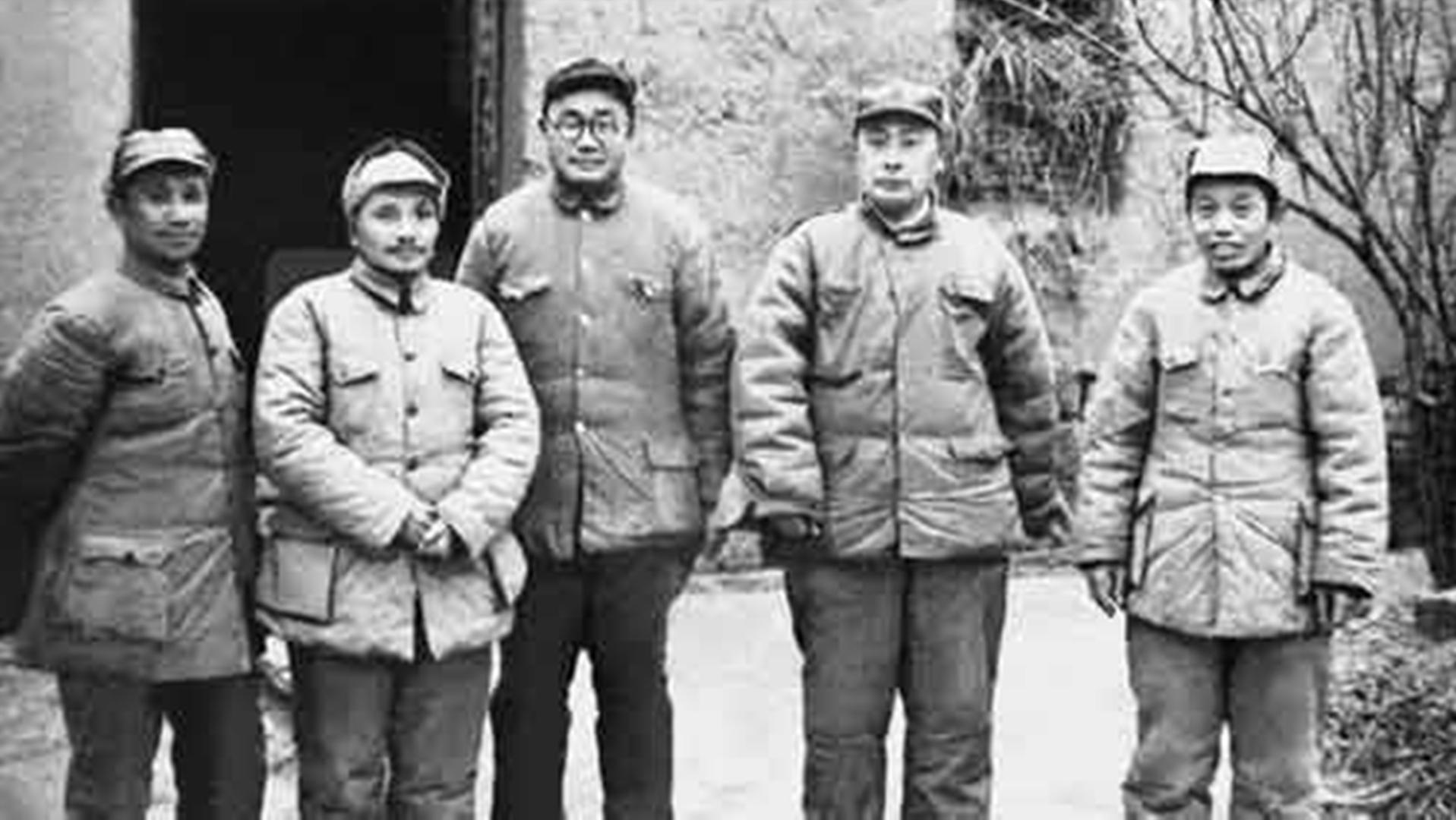 粟裕战功赫赫，为什么没评上元帅？5条元帅硬性标准，2条没达到