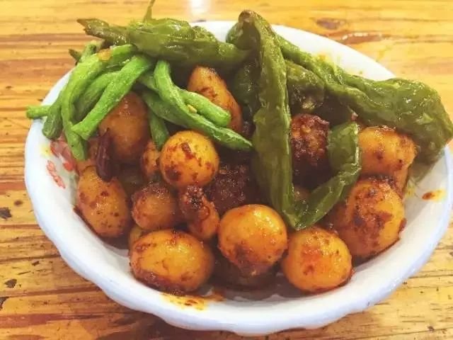 春熙路十大必吃美食街在哪,成都春熙路后面吃货一条街