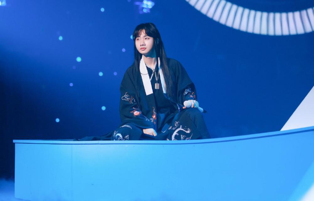 我们的歌3张碧晨吕方,萧敬腾张碧晨吕方翟潇闻