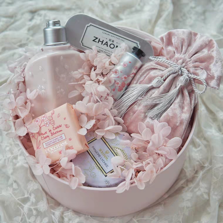 送男友不踩雷且喜欢的礼物,如何拒绝男友送的廉价礼物