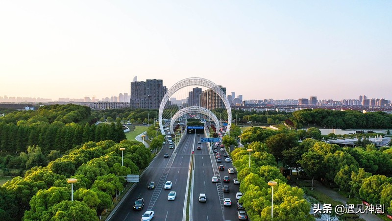 苏州为何被网友称为许州,人间天堂苏州是多少人向往的地方