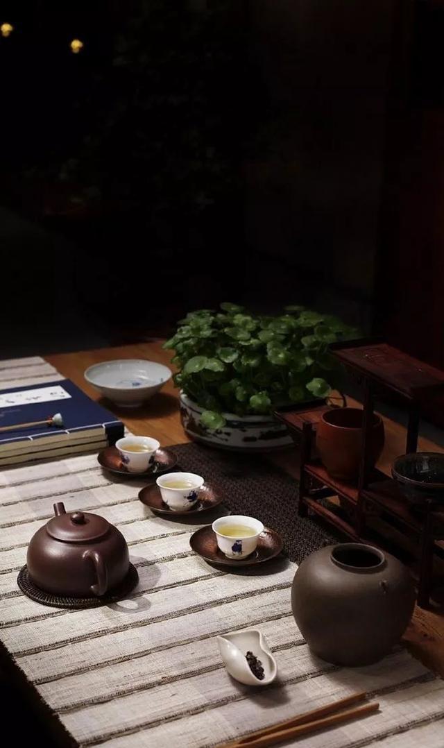 散文在变老的路上善待自己全文,散文人到中年活出自己喜欢的模样