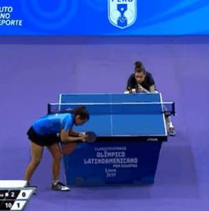 隔离屋里探出个小脑袋，中国乒协给美洲宝藏女孩送生日礼物，惊喜