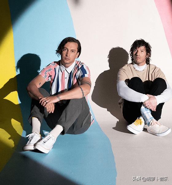 今日欧美圈：J.Cole新专流媒强势，麻辣鸡晒长文缅怀父亲