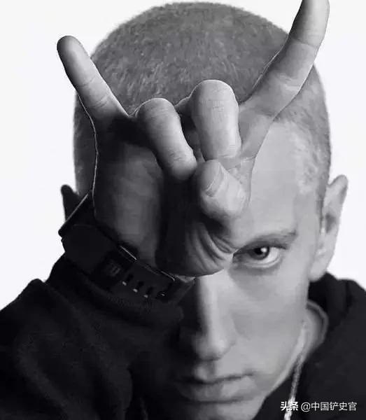 毛不易护士搞笑视频,毛不易改不掉的护士习惯