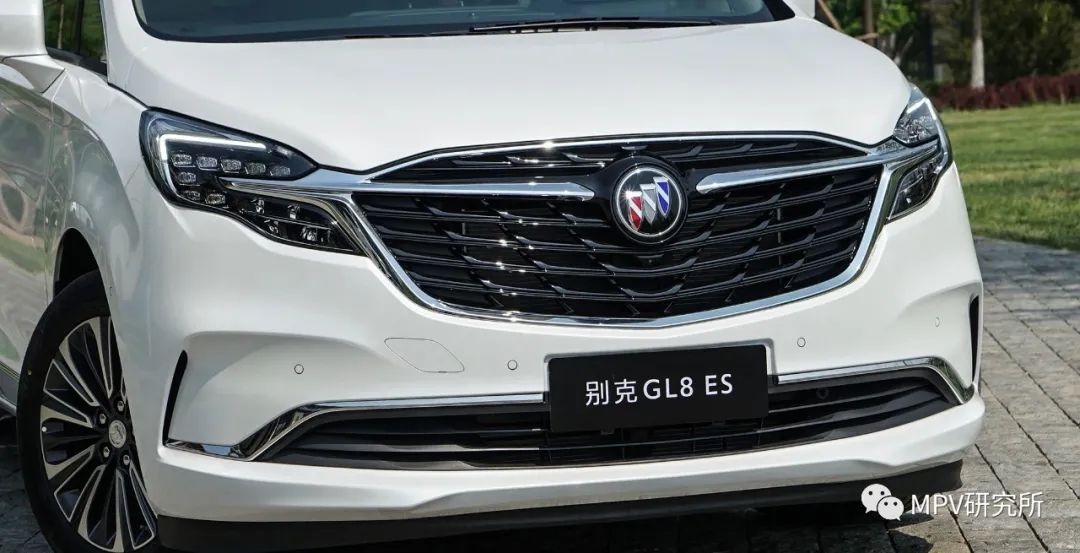 别克新gl8商务车报价及图片,别克gl8es尊享版新车优惠多少