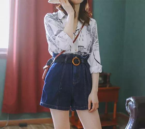 碎花衬衫和白衬衫哪个更好看,雪纺衬衫女夏季碎花领妈妈款