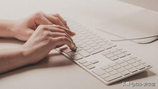 刚在抖音卖衣服文案怎么写吸引人,发抖音文案卖货怎么写标题