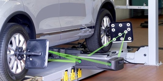 新手上路有必要做四轮定位吗,车子多久要做个四轮定位和动平衡