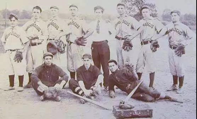 初秋棒球服男女同款,棒球服50岁怎么穿好看减龄