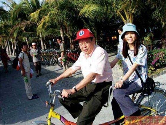 结婚11年翁帆说出嫁给杨振宁原因,28岁嫁给杨振宁的翁帆