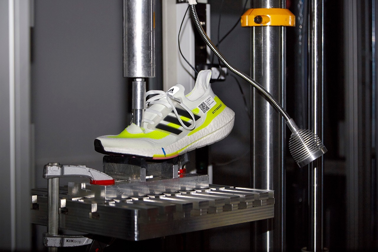 阿迪boost跑鞋ub2019,阿迪跑鞋ub2020