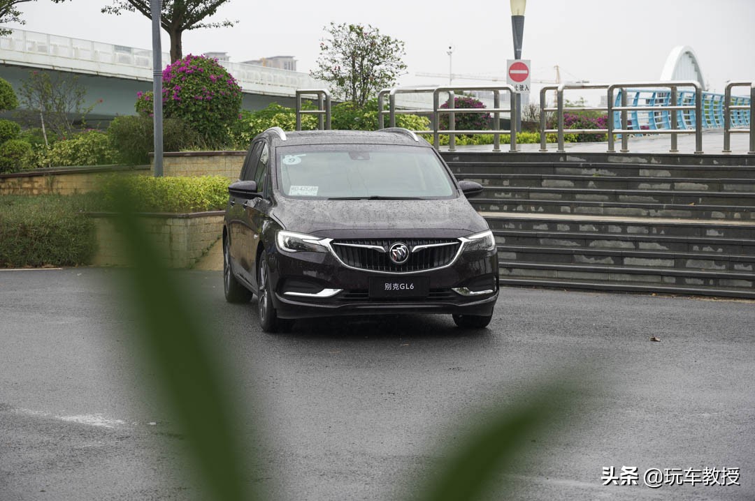 别克10万左右混动车,15万多的别克gl6