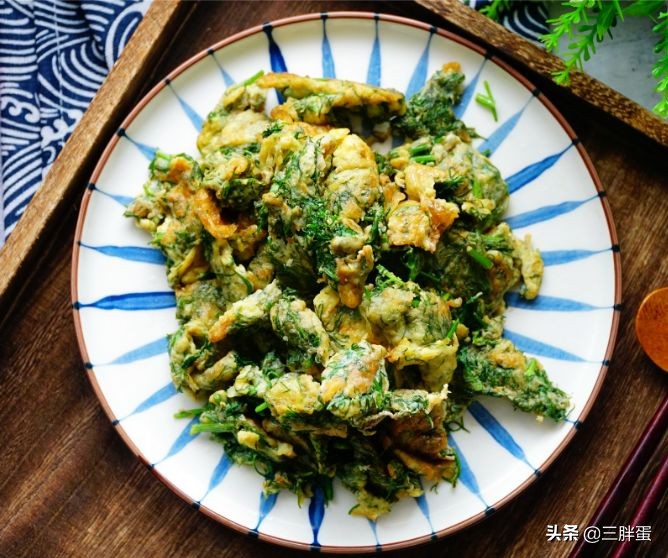 鸡蛋和小茴香一起好吃吗,鸡蛋炒茴香能治肚胀吗