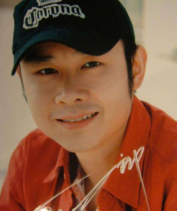 被那英嫌弃的刀郎如今怎么样了,曾被那英嘲讽的刀郎近照