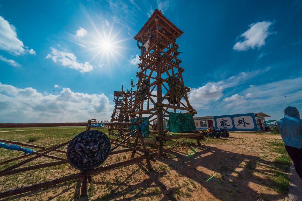 她是滔滔千里黄河的宠儿，阴山之下、河套之上的掌上明珠