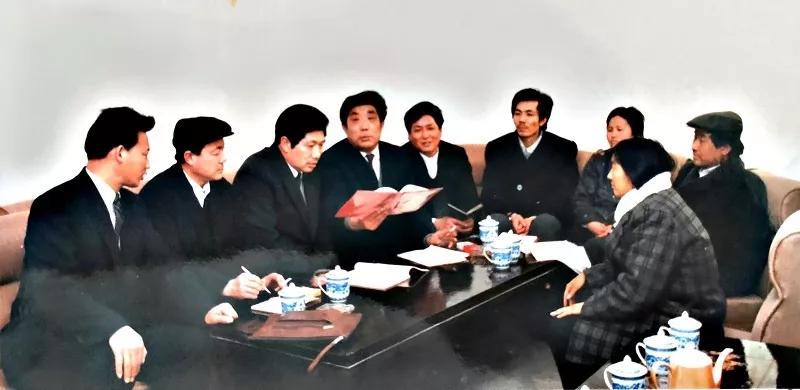 栉风沐雨十余载砥砺圆梦争朝夕,栉风沐雨三十载奋楫笃行写芳华