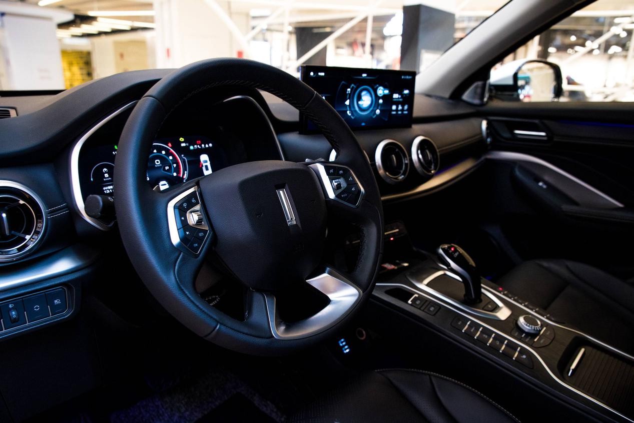 家庭用车安全先行weyvv6,weyvv6油耗车主实测