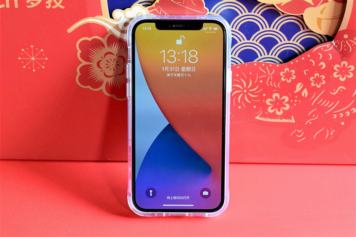 iphone12pro皮革保护套,iphone12或将搭配新保护壳