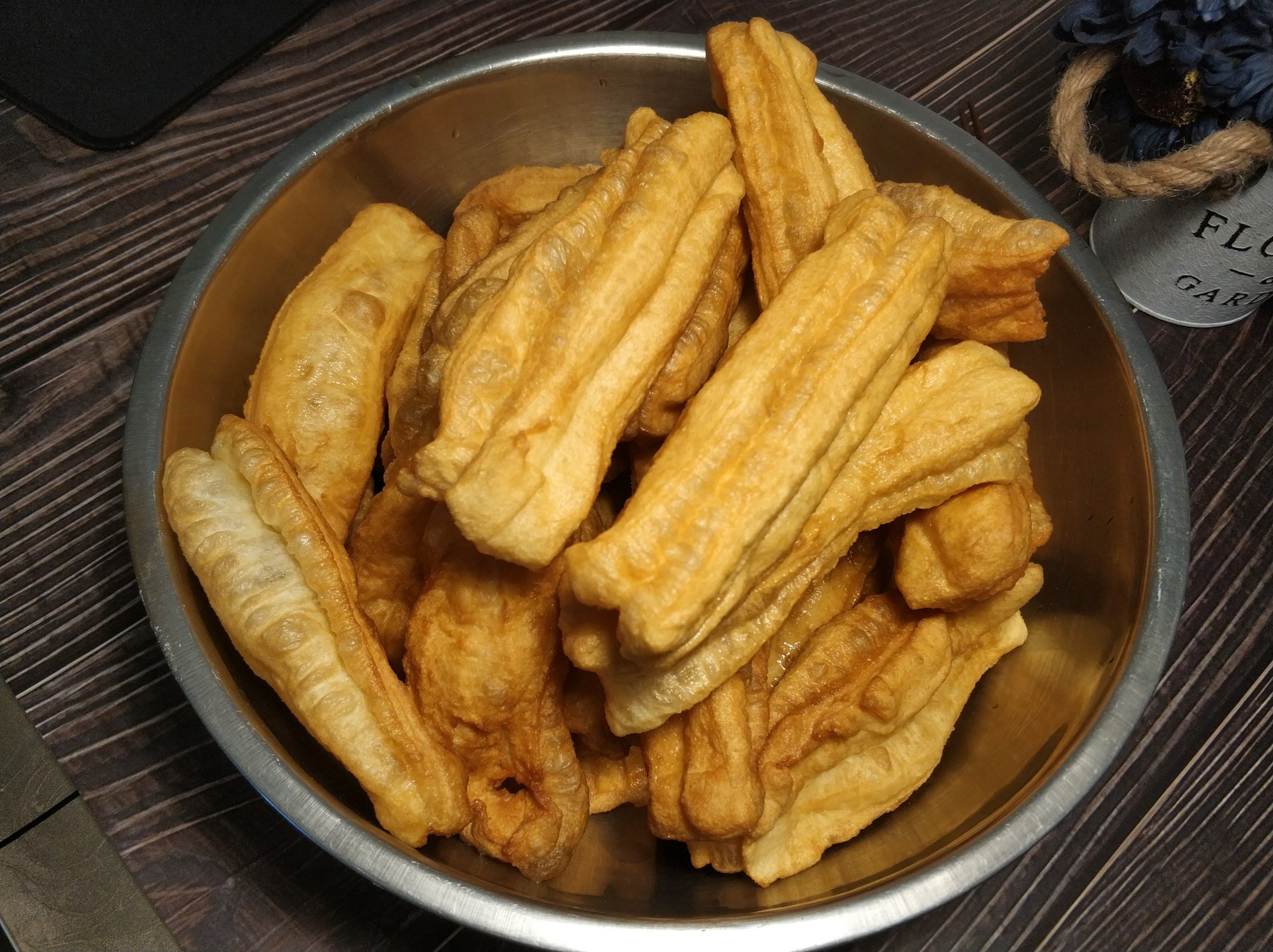 安琪油条酵母炸油条使用视频教程,炸蓬松酥脆油条到底加不加酵母