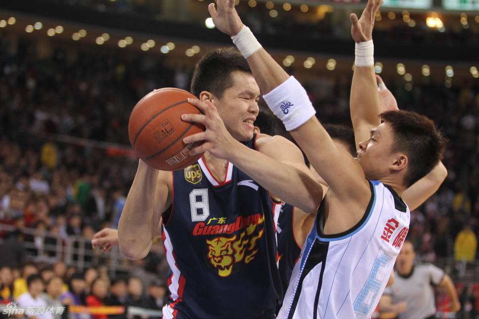 最近几年cba退役的球员,cba球衣退役的有几人