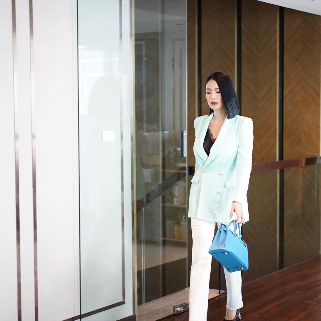 泰国环球小姐冠军2002,2022泰国环球小姐桂冠