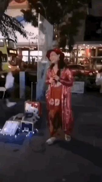 昔日与王菲媲美的天后歌手,与王菲齐名的歌坛天后