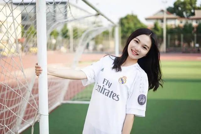 可爱头像足球,足球霸气头像女