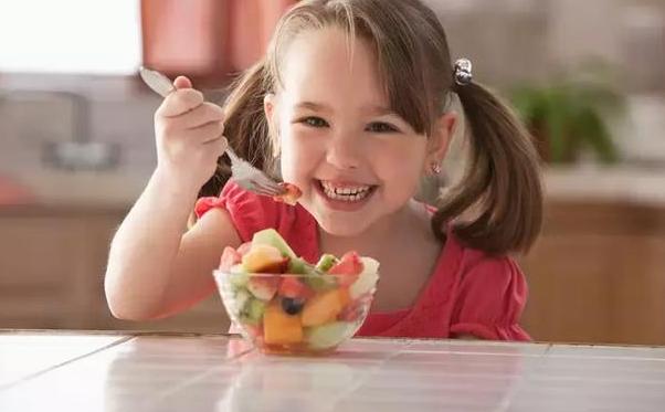 “国产黑宝宝”火了，明明是纯种亚洲人，却比“包青天”还黑