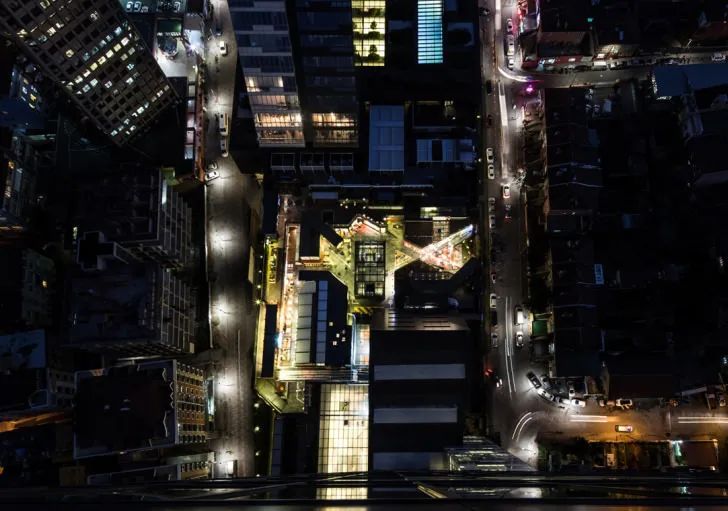 集装箱商业街新模式国外,全球最大集装箱购物中心